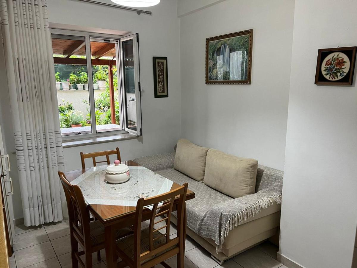 Goni Guest House Saranda Zewnętrze zdjęcie