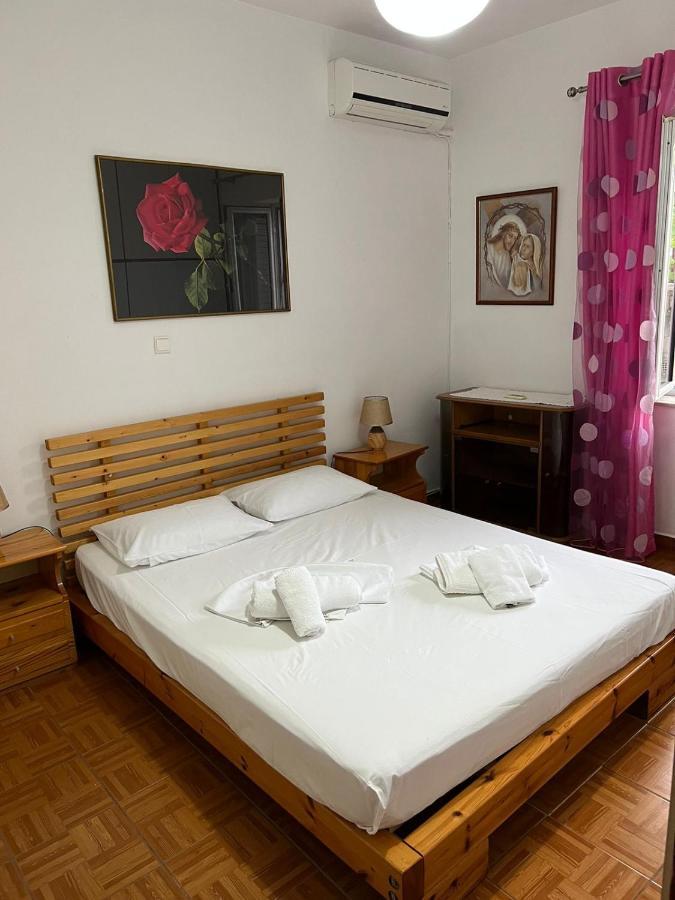 Goni Guest House Saranda Zewnętrze zdjęcie